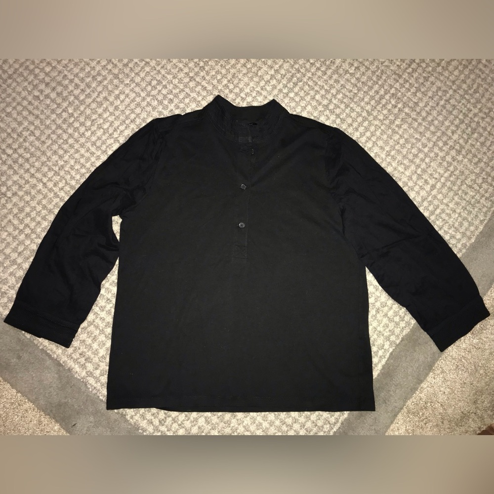 NWT! Banana Republic Ladies Cotton Black Blouse 3-Button Front 3/4 Sleeve size M